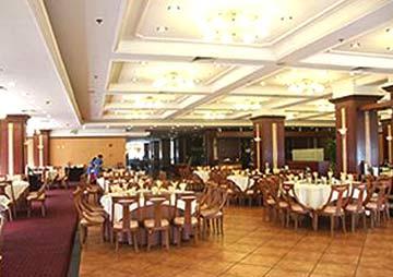 Hua Yi Hotel Shanghai Exterior photo